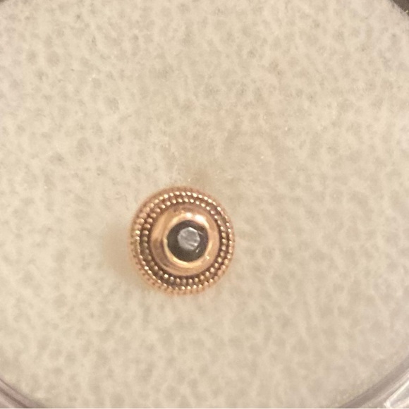 💎🌑14K Solid Rose Gold Nose Screw with Black Onyx Stone - Picture 2 of 3